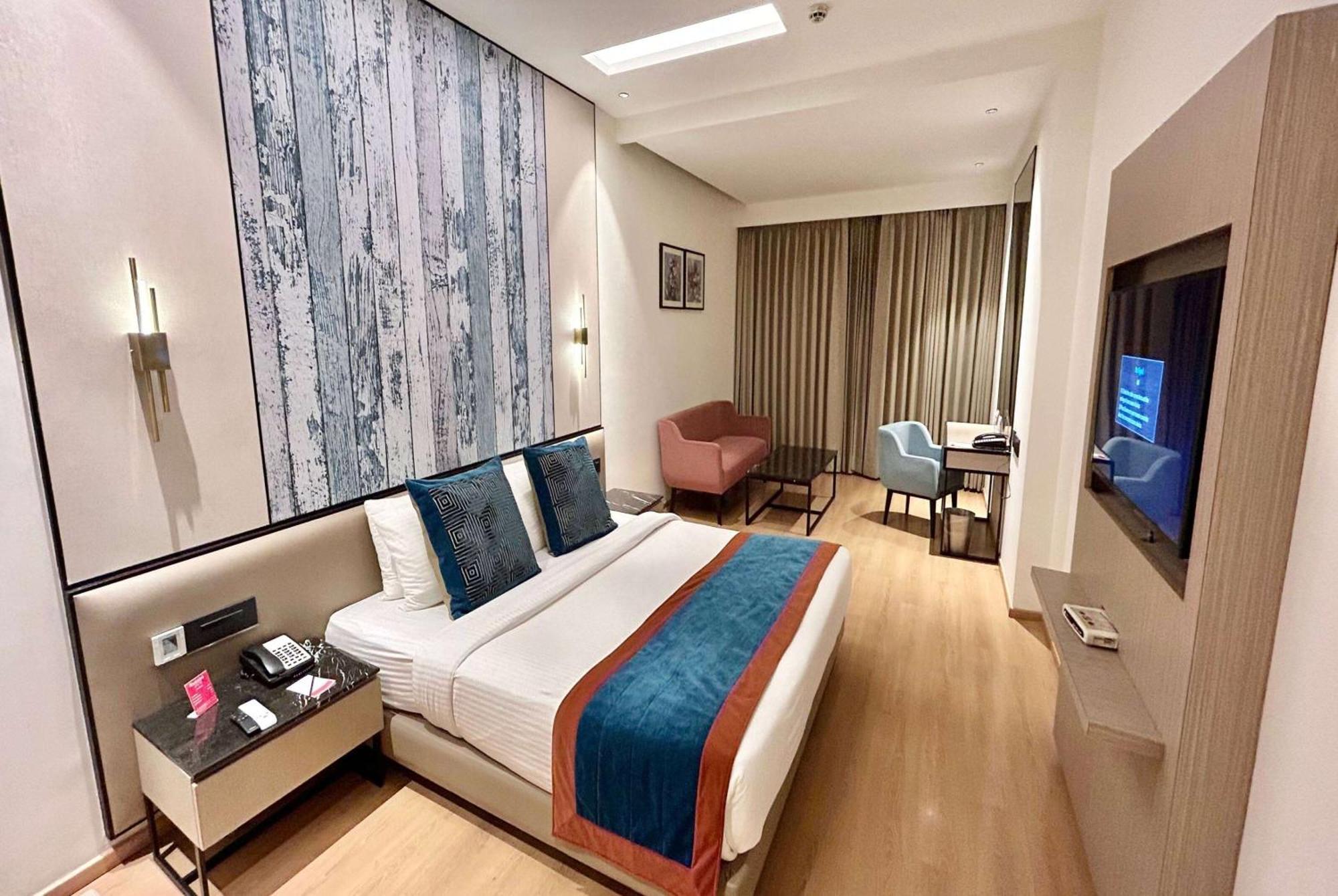 King Bed Executive Room,1611099284:JPEG